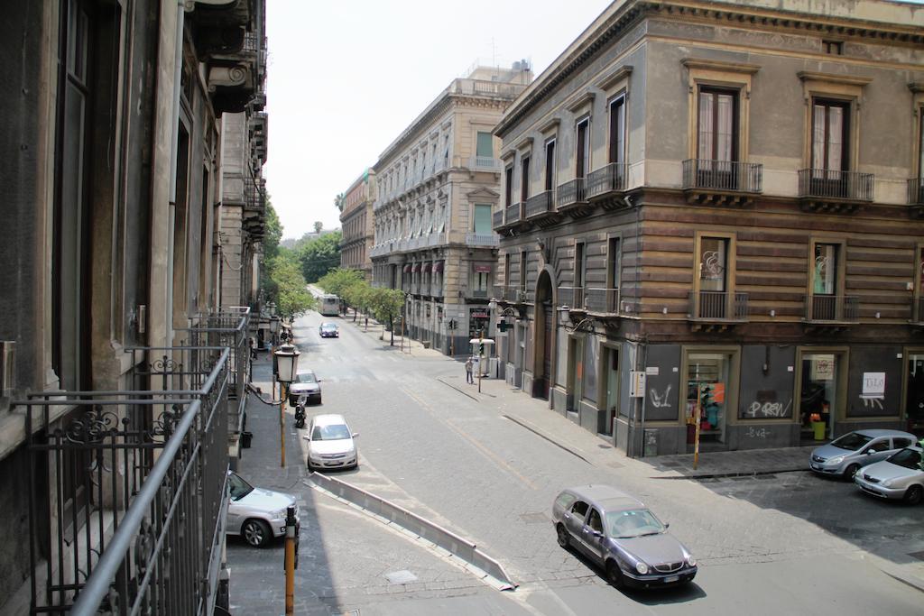 Ottomood Ala Ovest Catania Centro Bed & Breakfast Dış mekan fotoğraf