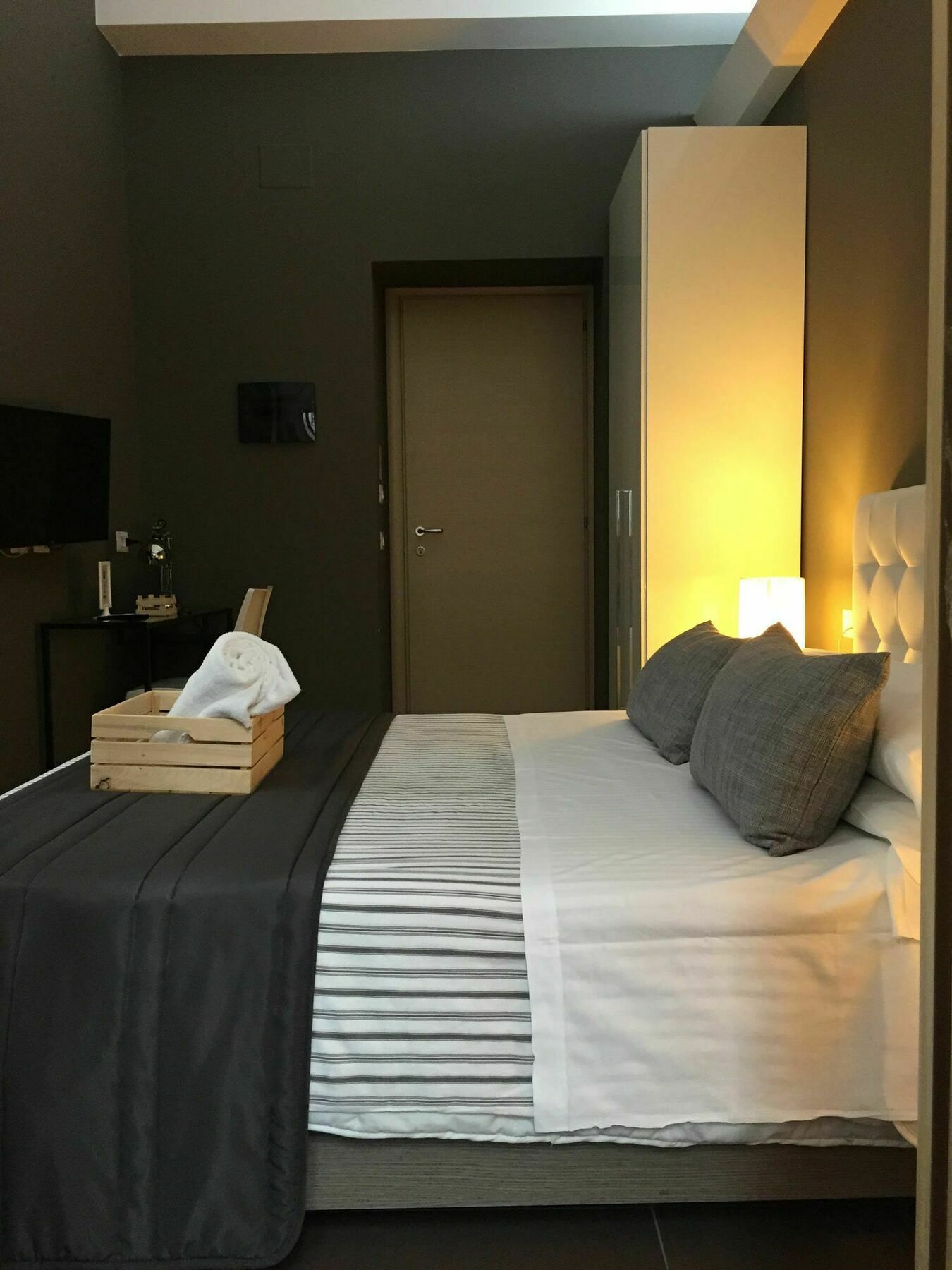 Ottomood Ala Ovest Catania Centro Bed & Breakfast Dış mekan fotoğraf